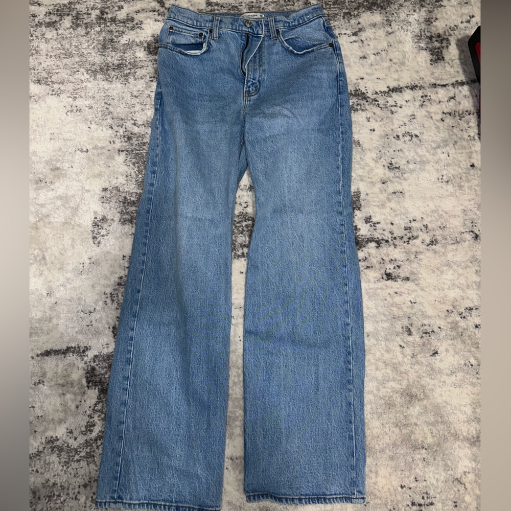 Abercrombie Women’s The 90s Relaxed Jean High Rise